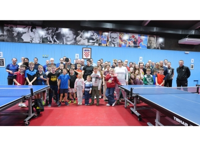 Božićni domjenak  2025.